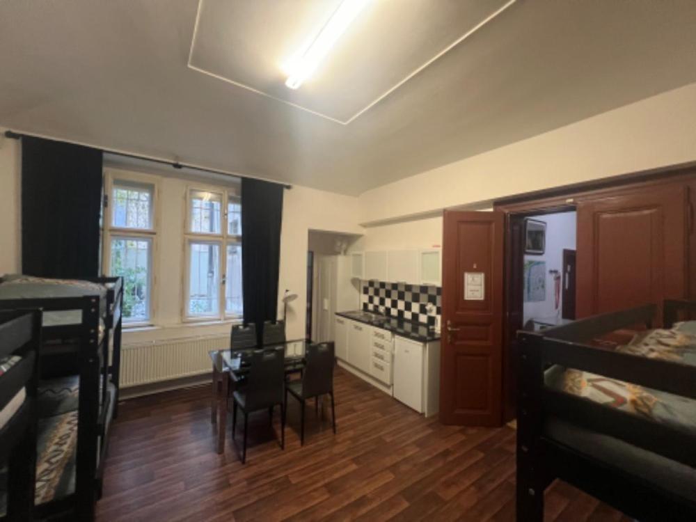 Apartment Moon Прага Экстерьер фото
