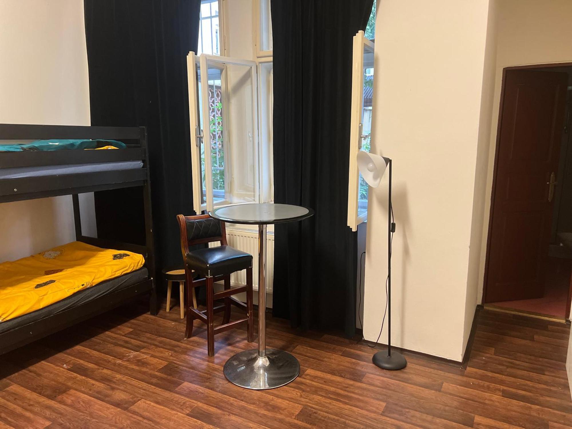 Apartment Moon Прага Экстерьер фото